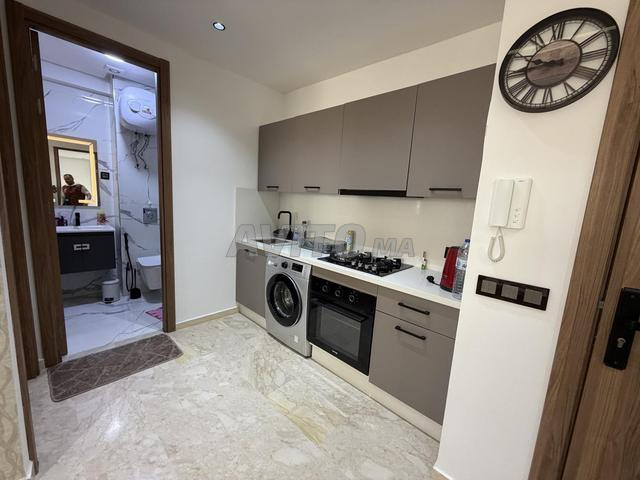 Appartement à louer 80 m² à Casablanca - 2