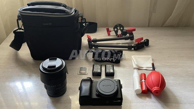 Sony A-6400 avec objectif 18-135mm 3.5f