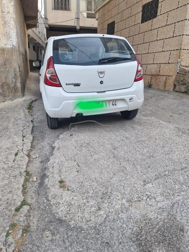 Dacia Sandero Essence Manuelle 2011 à Tétouan