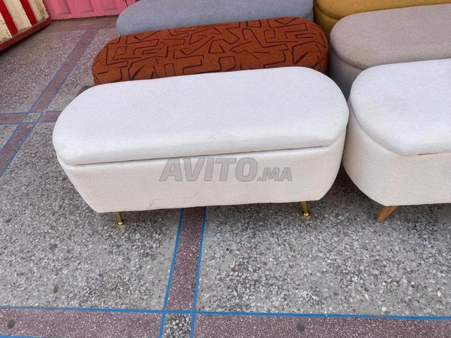 Pouffe ovale moderne en promotion - 2
