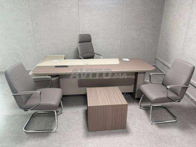 Bureau design - 2