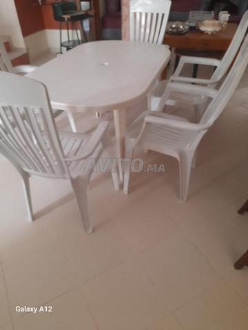 طاولة تراس مع 5 كراسي - 2