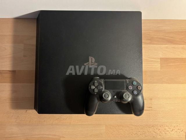 PS4 Pro 1 Tera version 14 avec Fifa 16
