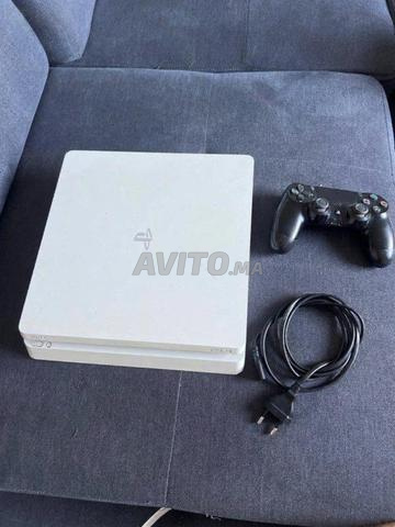 PS4 Slim 500 Go flashée et pleine de jeux