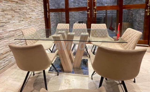 طاولة طعام فخمة مع 8 كراسي - 2