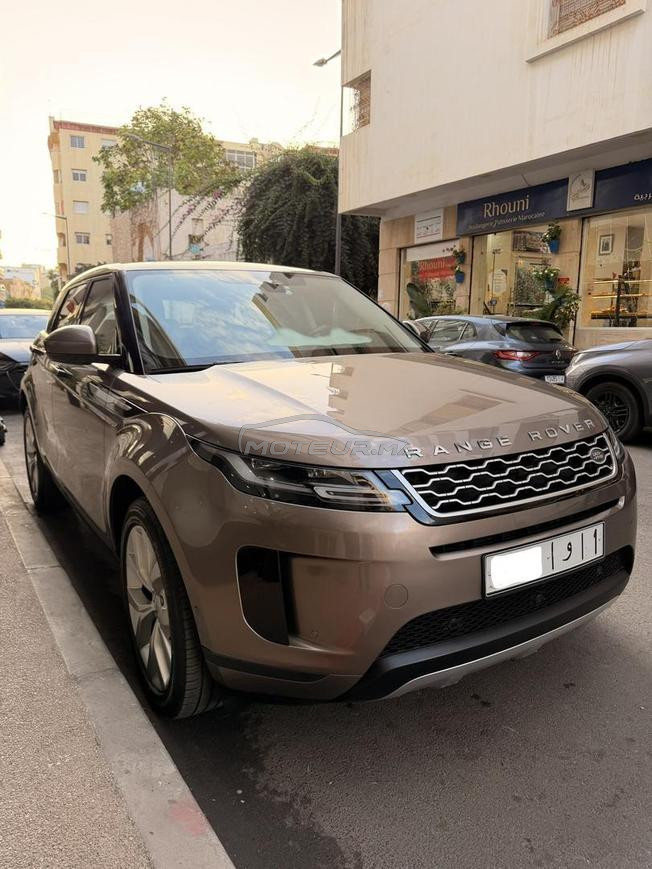 Range rover évoque 