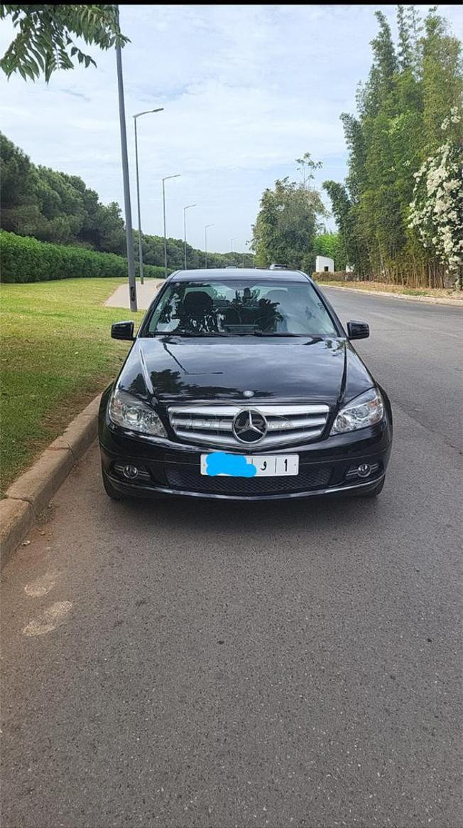 Mercedes-Benz 220 Diesel Manuelle 2010 à Rabat