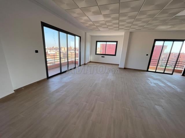 Bureau 82 m2 à louer Massira 1