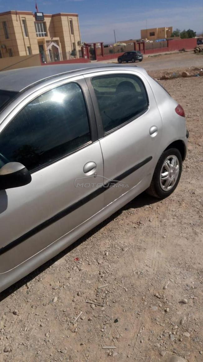 سيارة بيجو للبيع موديل 2002 مازوط 