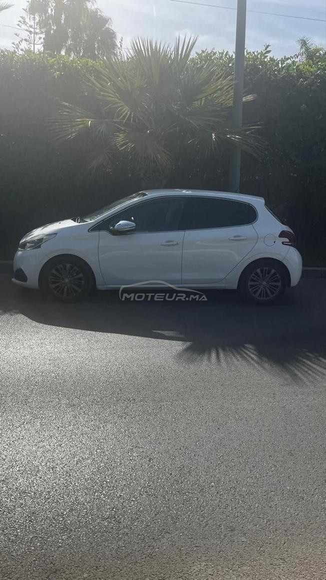 Peugeot 208 Diesel Manuelle 2017 à Casablanca
