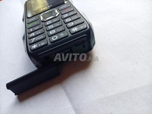 Téléphone militaire solide, batterie puissante, avec power bank - 2
