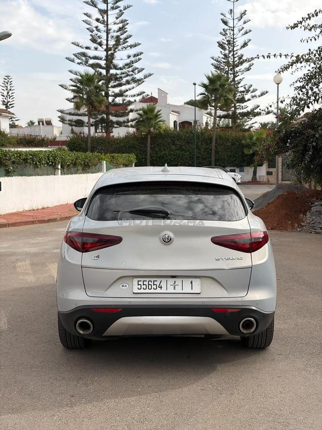 Alfa Roméo stelvio modèle 2021