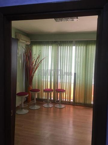 À LOUER – BUREAUX PROFESSIONNELS AU CENTRE-VILLE - 2