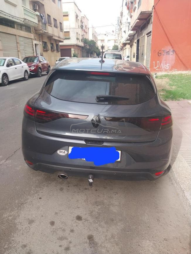 ابيع سيارة رونو ميجان بحالة جيدة جدا 