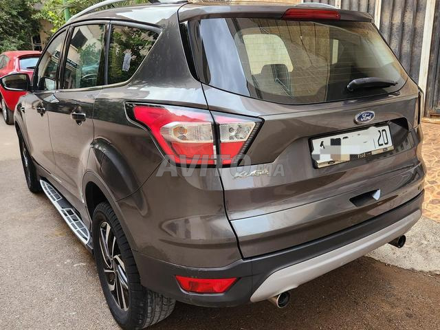 Ford Kuga excellent état comme neuf - 2
