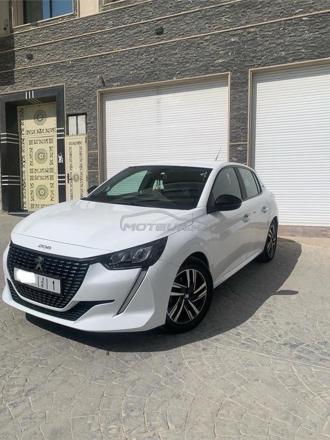 Peugeot 208 Diesel Automatique 2023 à Tanger