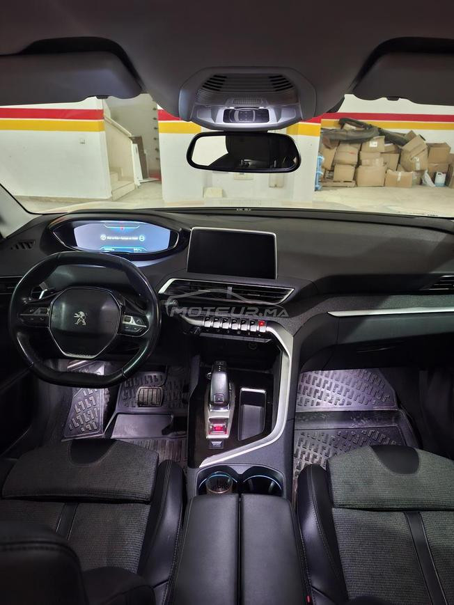 voiture très neuve