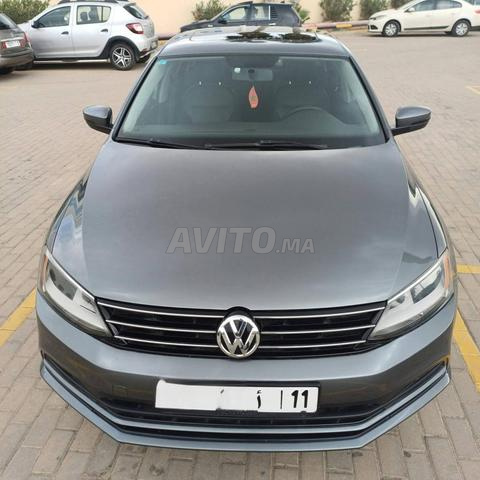 Volkswagen Jetta Diesel Manuelle 2017 à Casablanca - 2