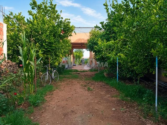 1000m² équipée à vendre Meknes Jiri Teter Mohafada