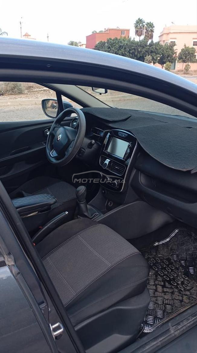 Renault Clio Diesel Manuelle 2016 à Agadir