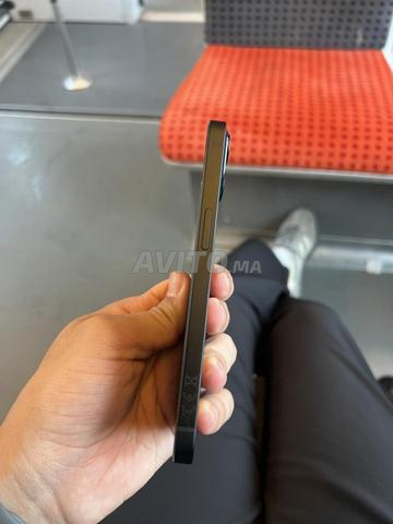 iPhone 13 - 2