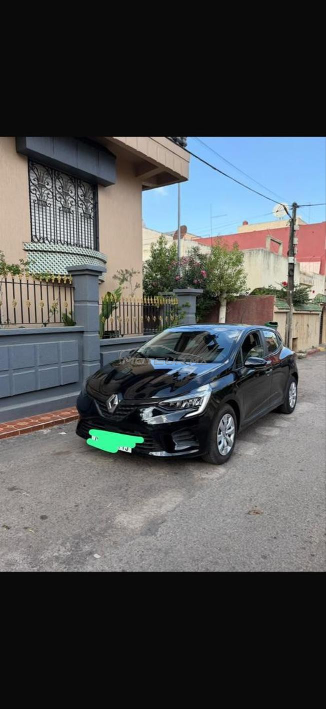 Renault Clio Essence Manuelle 2023 à Casablanca
