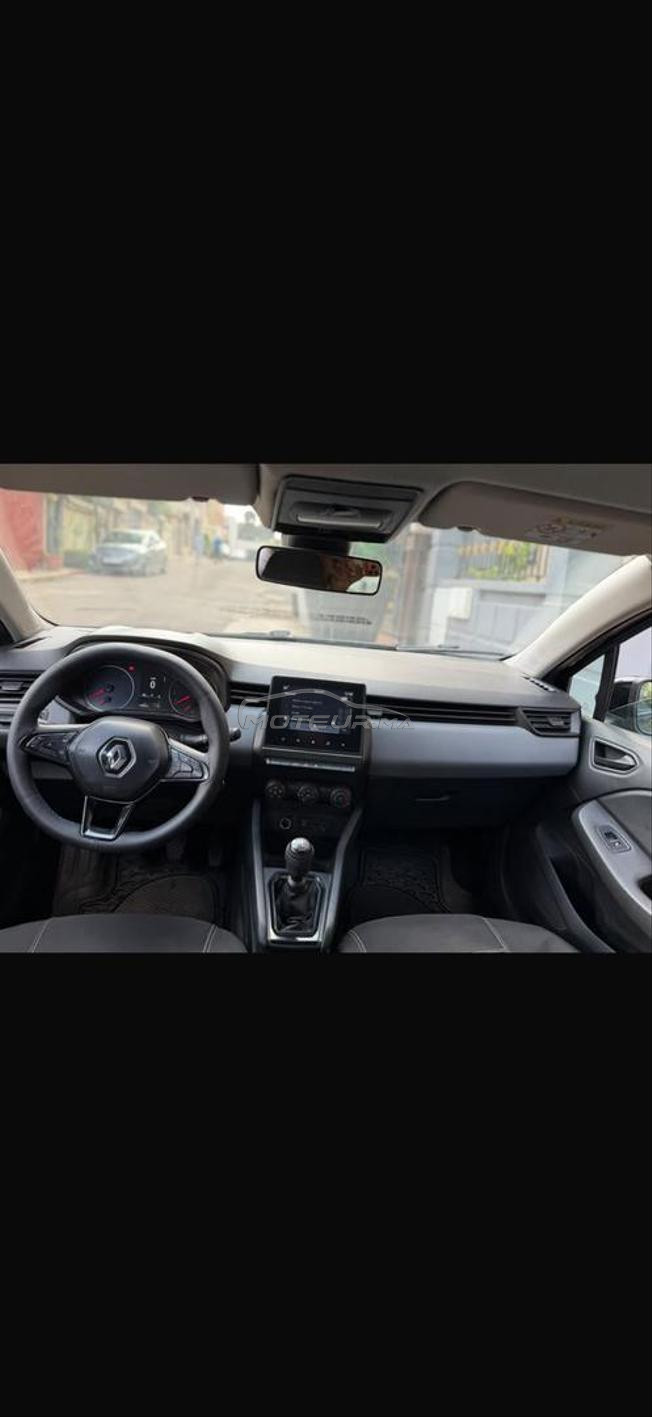 Renault Clio Essence Manuelle 2023 à Casablanca