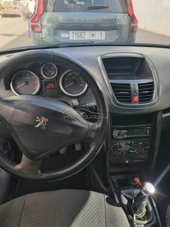 Peugeot 207 Essence Manuelle 2008 à Tanger