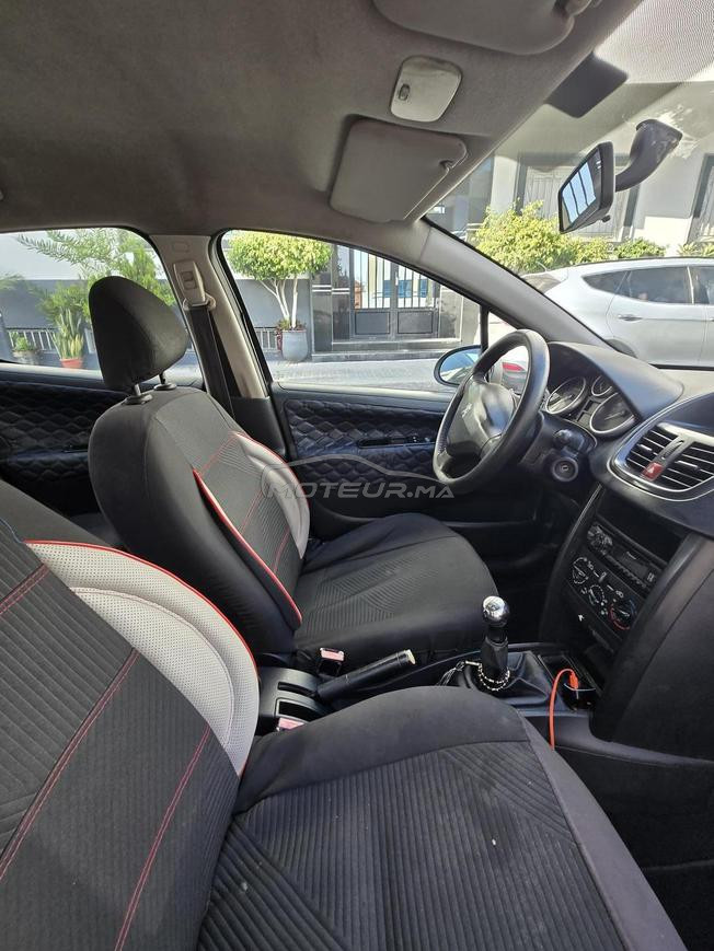 Peugeot 207 Essence Manuelle 2008 à Tanger