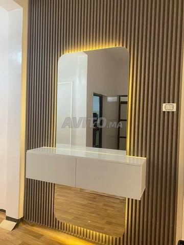 Miroir avec fond en bois moderne sur commande - 2