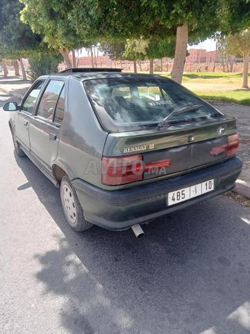Renault 19 berline Guelmim. . - 2