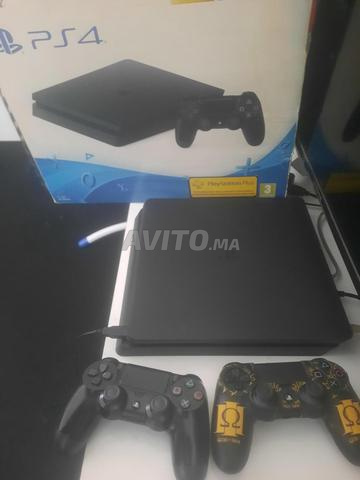 PS4 Slim 500 Go GTA 5 et 2 Manettes originales