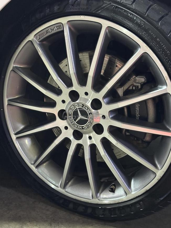Mercedes Benz CLA 220 comme neuf