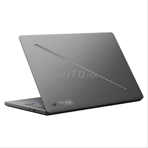 Asus ROG Zephyrus Ryzen 9 RTX 4070 - 2