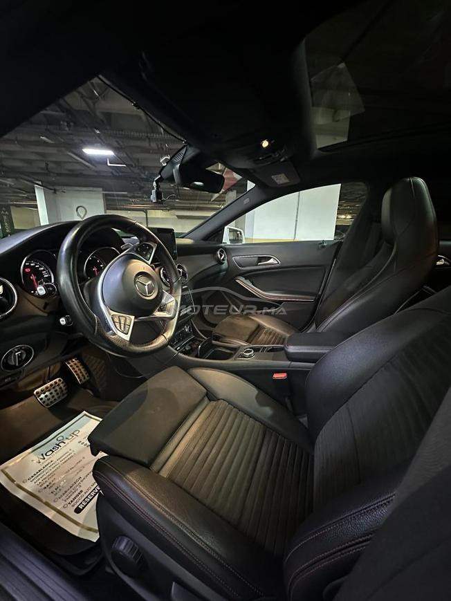 Mercedes Benz CLA 220 comme neuf