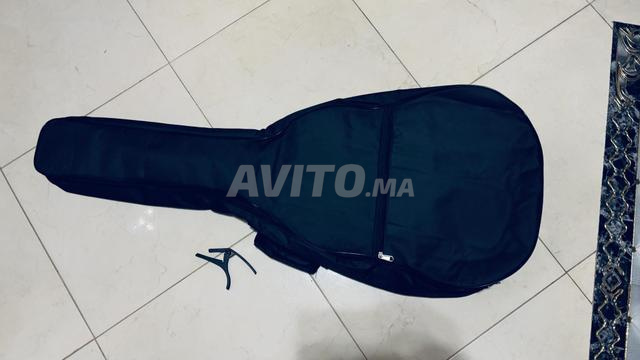 Housse de guitare avec capo - 2
