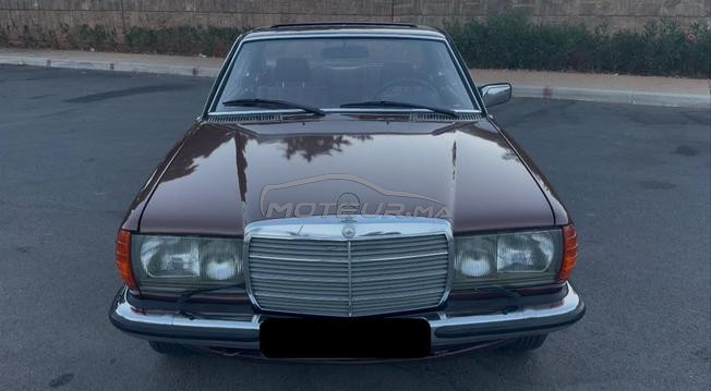Mercedes-Benz W123 230C Coupé