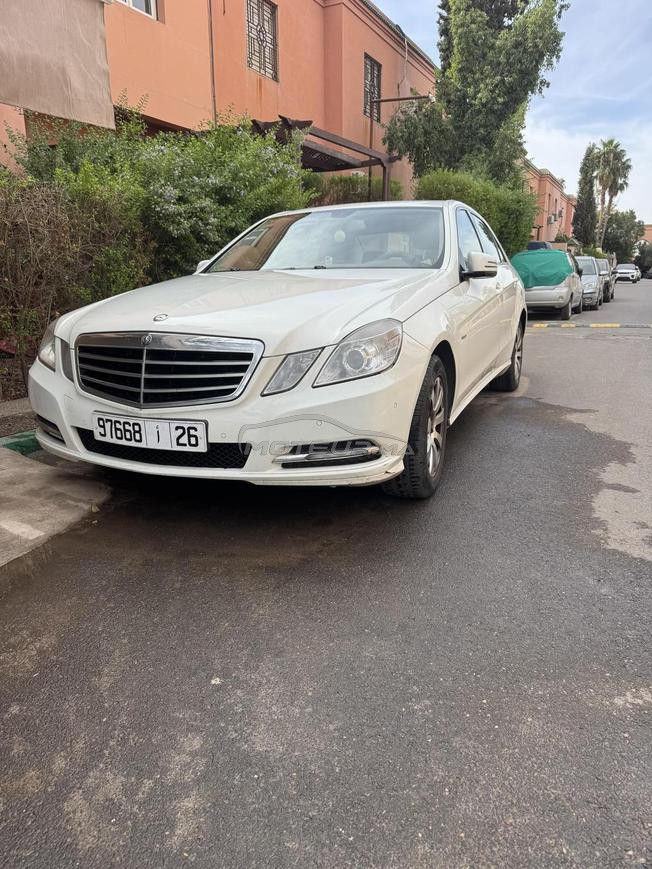 mercedes e220 excellent état 