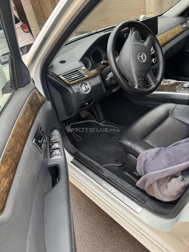 mercedes e220 excellent état 