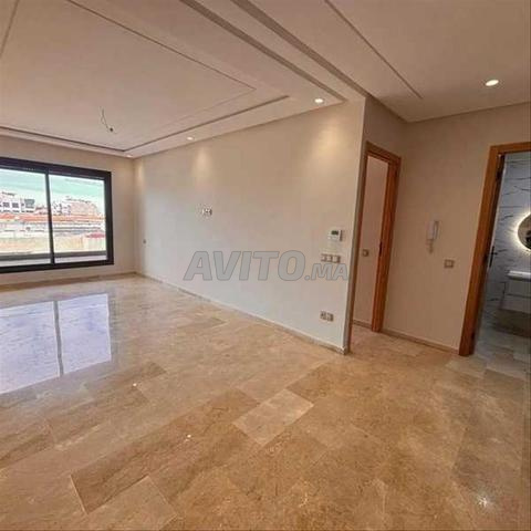 5004583-شقة للإيجار بـ 6000 درهم في ليمون