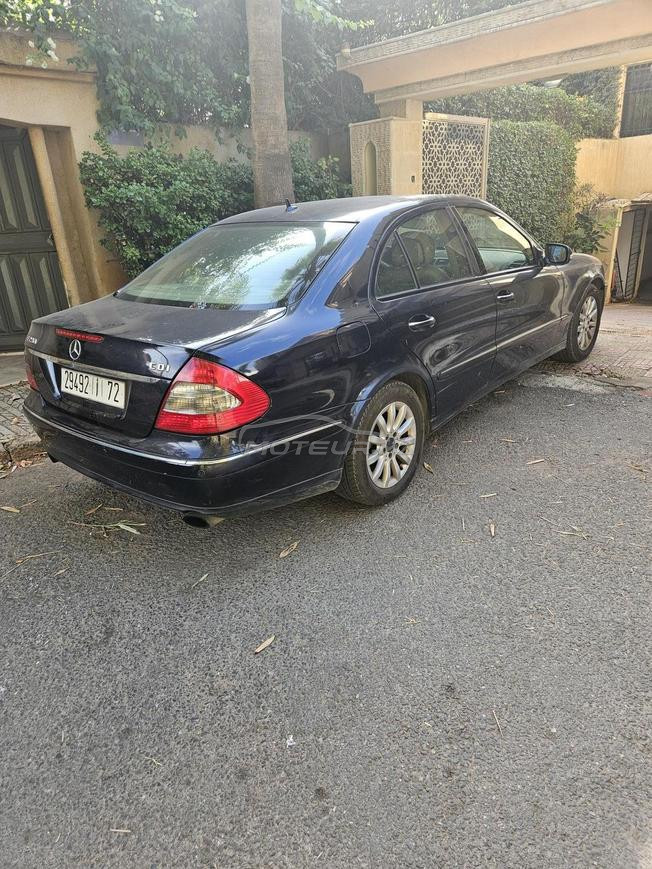 vendredi Mercedes élégance très bon état 