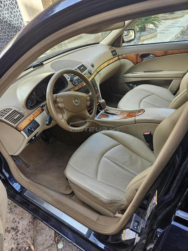 vendredi Mercedes élégance très bon état 