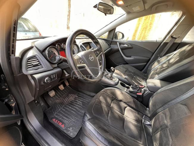 Opel Astra Diesel Manuelle 2019 à Rabat