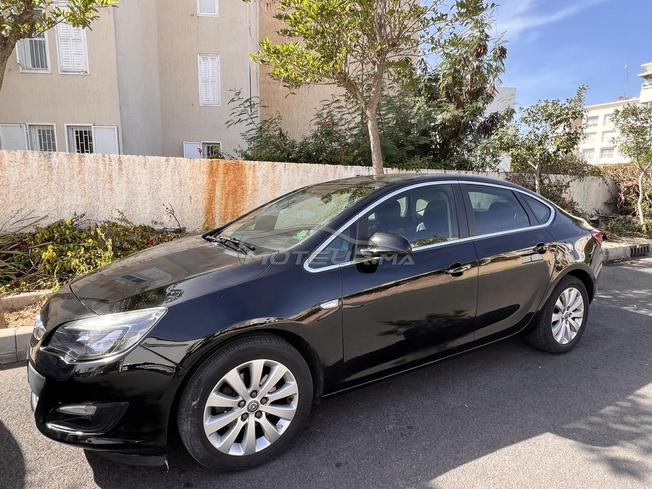 Opel Astra Diesel Manuelle 2019 à Rabat