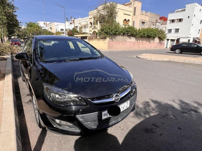 Opel Astra Diesel Manuelle 2019 à Rabat