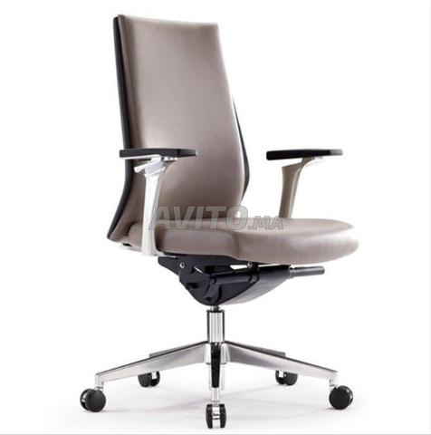 Ensemble fauteuil en cuir\chaise bureau\vestiaire - 2