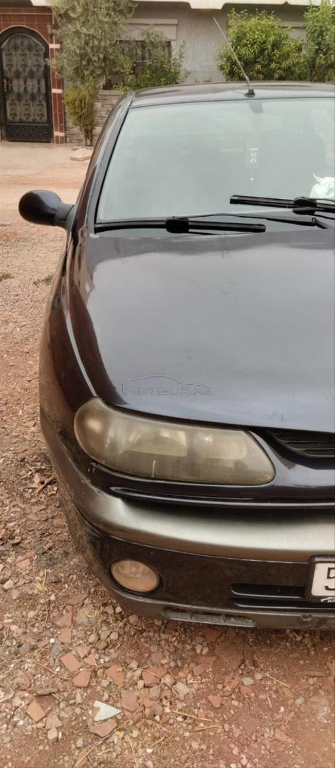voiture Renault-laguna