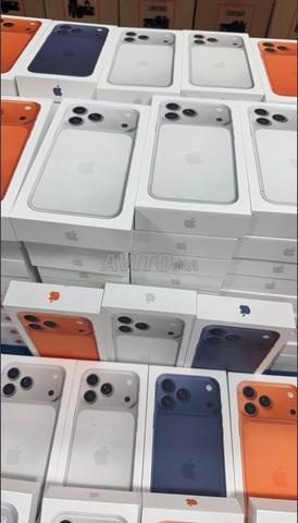 Téléphone Apple iPhone 17 Pro Max neuf - 2