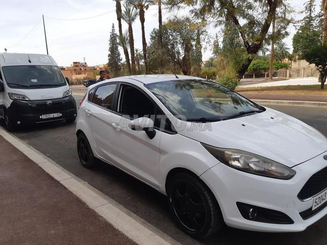 FORD FIESTA - 2