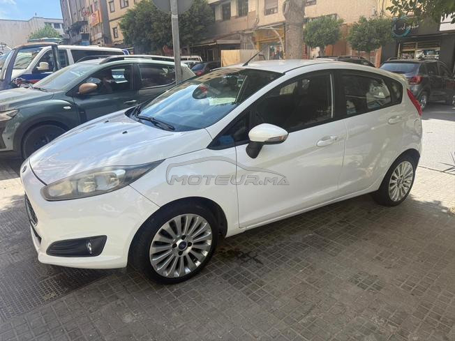 ford fiesta tres bon état 